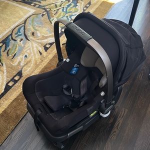 Nuna Pipa Car seat LITE